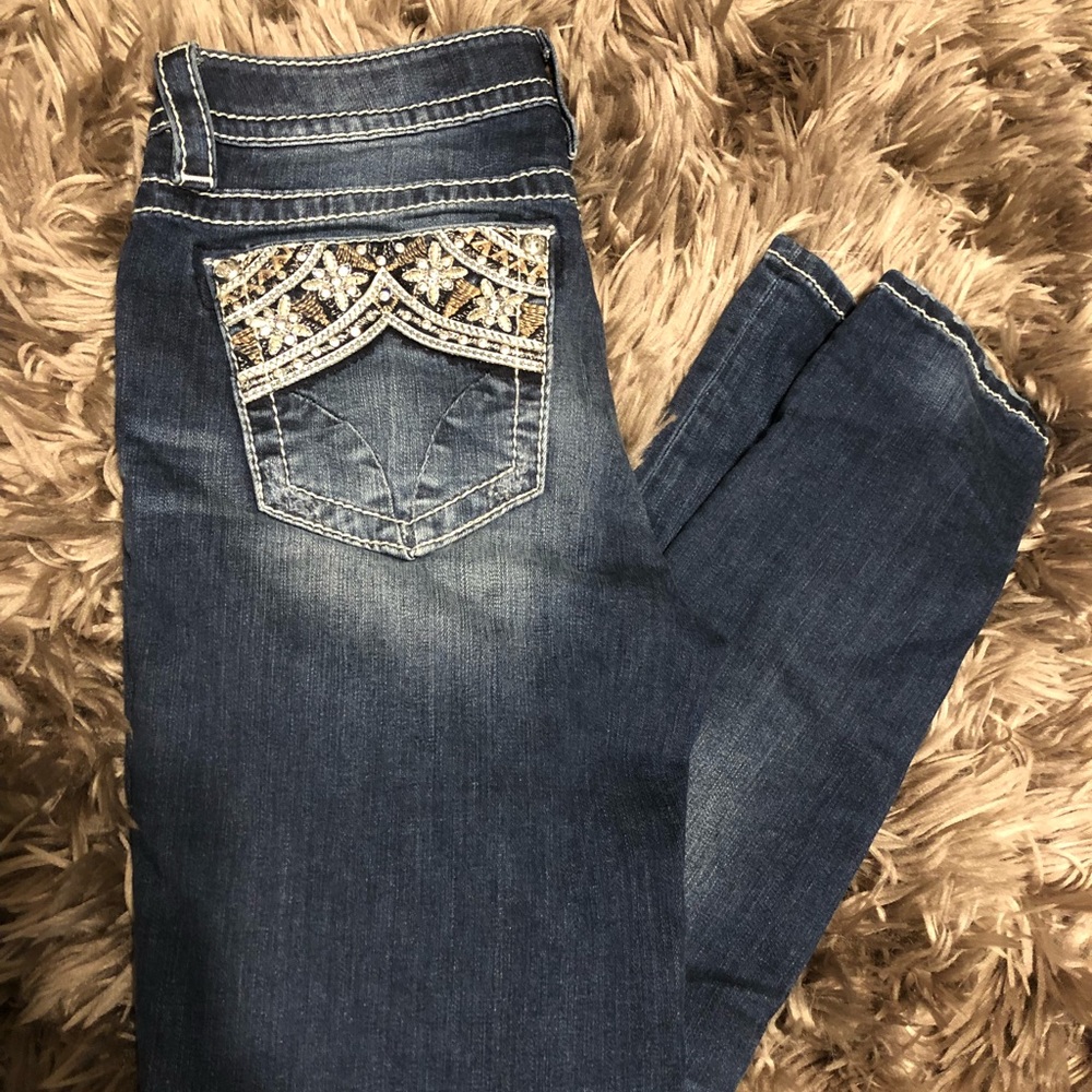Beautiful sparkly miss me skinny jeans